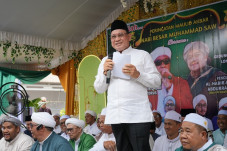 Bupati Kotabaru Hadiri...
