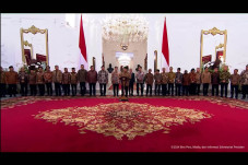Prabowo Bakal Evaluasi...