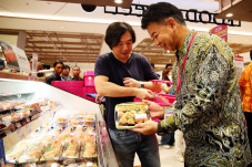 AEON di Pakuwon Mall...