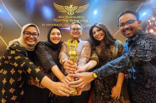 Raih Gold Rank, IIF...