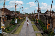 Menikmati Liburan di...
