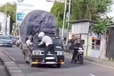 Viral Bak Spiderman...