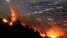 Kebakaran Los Angeles...