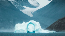 PM Greenland Siap Berdiskusi...