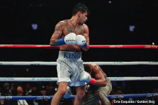 Oscar De La Hoya Tolak...