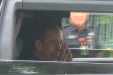 Jokowi Kunjungi Sultan...