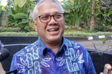 Penuhi Panggilan KPK,...