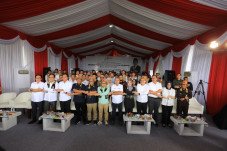 Menko Pemberdayaan Masyarakat...