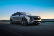 Cadillac LYRIQ-V Bakal...