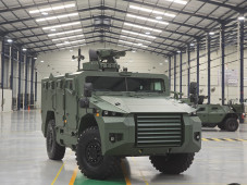 P2 Tiger: Kendaraan...