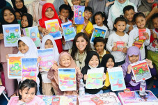 Lindungi Anak-anak di...