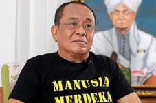 Sarat Kepentingan Bisnis,...