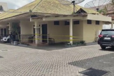 Mayat Wanita Dalam Koper...