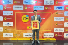Manfaatkan Digital untuk...