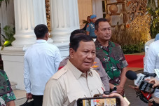 Presiden Prabowo Minta...