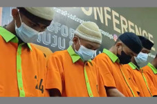 Biadab! 19 Pemuda Setubuhi...