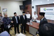 Permudah Akses Dana...