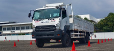 Jajal Isuzu Giga FVM...