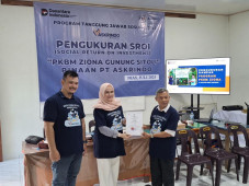 PKBM Ziona: Membangun...