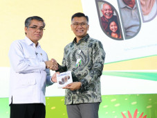 Genap Satu Dasawarsa,...
