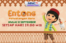 Entong Hadir dengan...