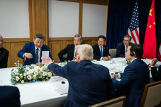 Trump Puji Pertemuan...