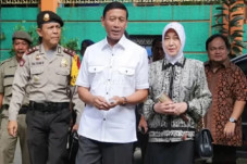 Kisah Cinta Wiranto...