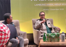 Tak Hanya Piawai Berakting,...