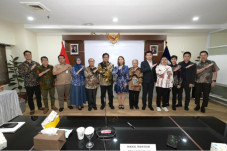 Sambut Investasi China,...