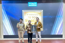 BRI Insurance Raih Penghargaan...