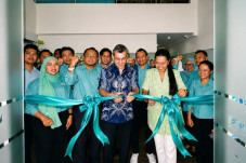 Industri Estetika Makin...