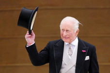 Raja Charles III Dikabarkan...