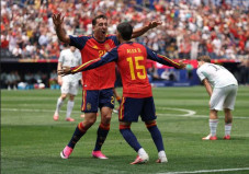Spanyol Gunduli Austria,...