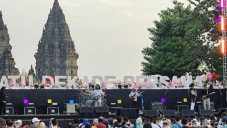 Nonton Prambanan Jazz...