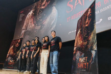 Film Paket Santet Meneror...