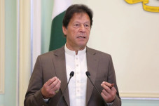 Lengsernya PM Pakistan...
