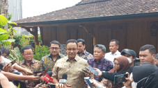 Jalan Berliku Anies...