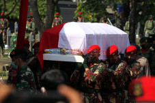 Mantan KSAD Jenderal...