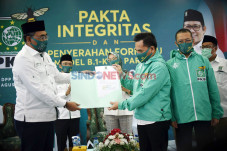 PKB Serahkan Pakta Integritas...