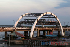 Menikmati Kawasan Wisata...