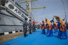 KRI Bima Suci Tiba di...