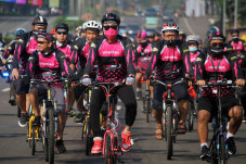 Gowes Asik Smartfren...