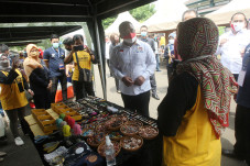 BP2MI Gelar Sosialisasi...
