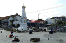 Proyek Revitalisasi...