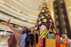 Semarakkan Natal, Senayan...