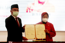 Gantikan Juliari P Batubara,...