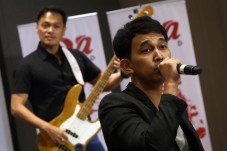 Ada Band Rilis Single...
