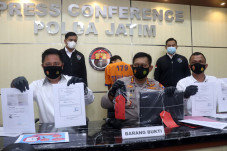 Polisi Tangkap Mahasiswa...