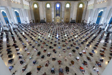 Ibadah Salat Jumat di...