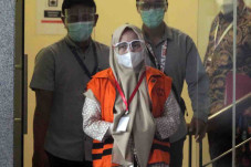 Jadi Tersangka Korupsi...